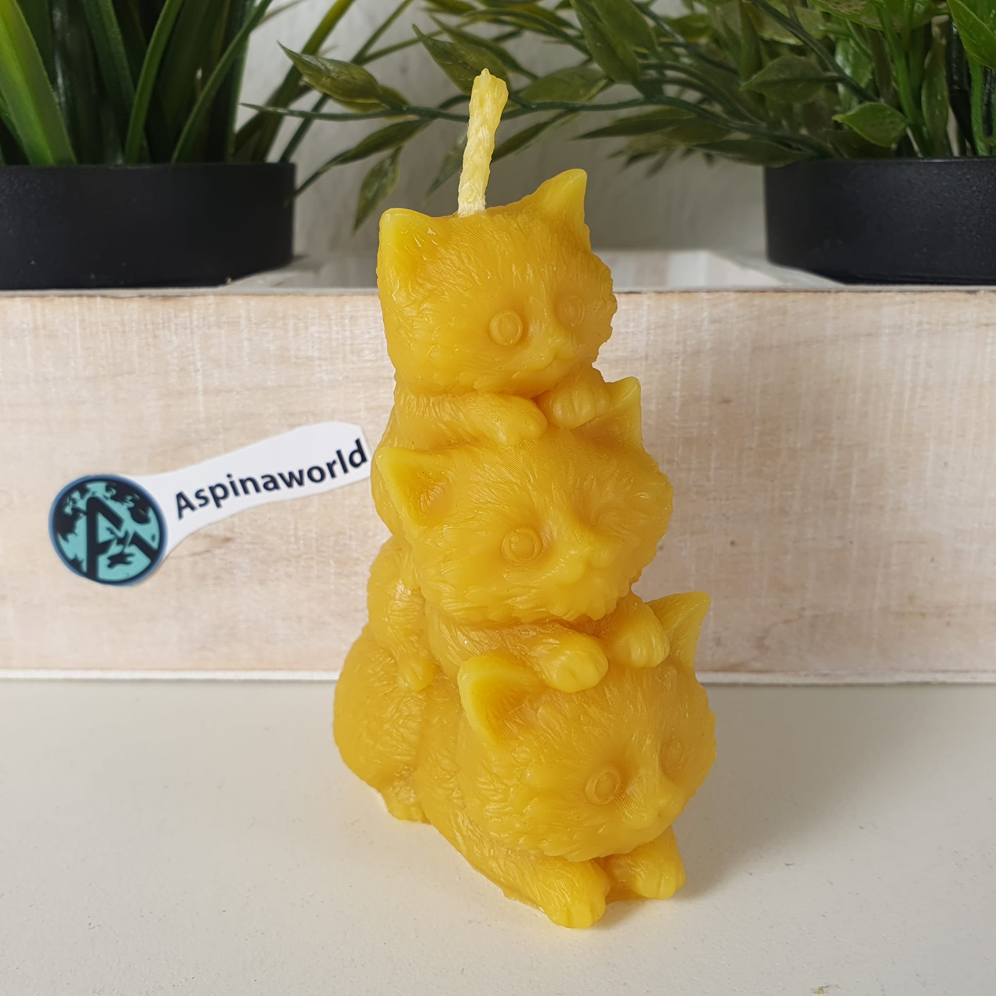 Bienenwachskerze drei Katzen aufeinander 8 cm