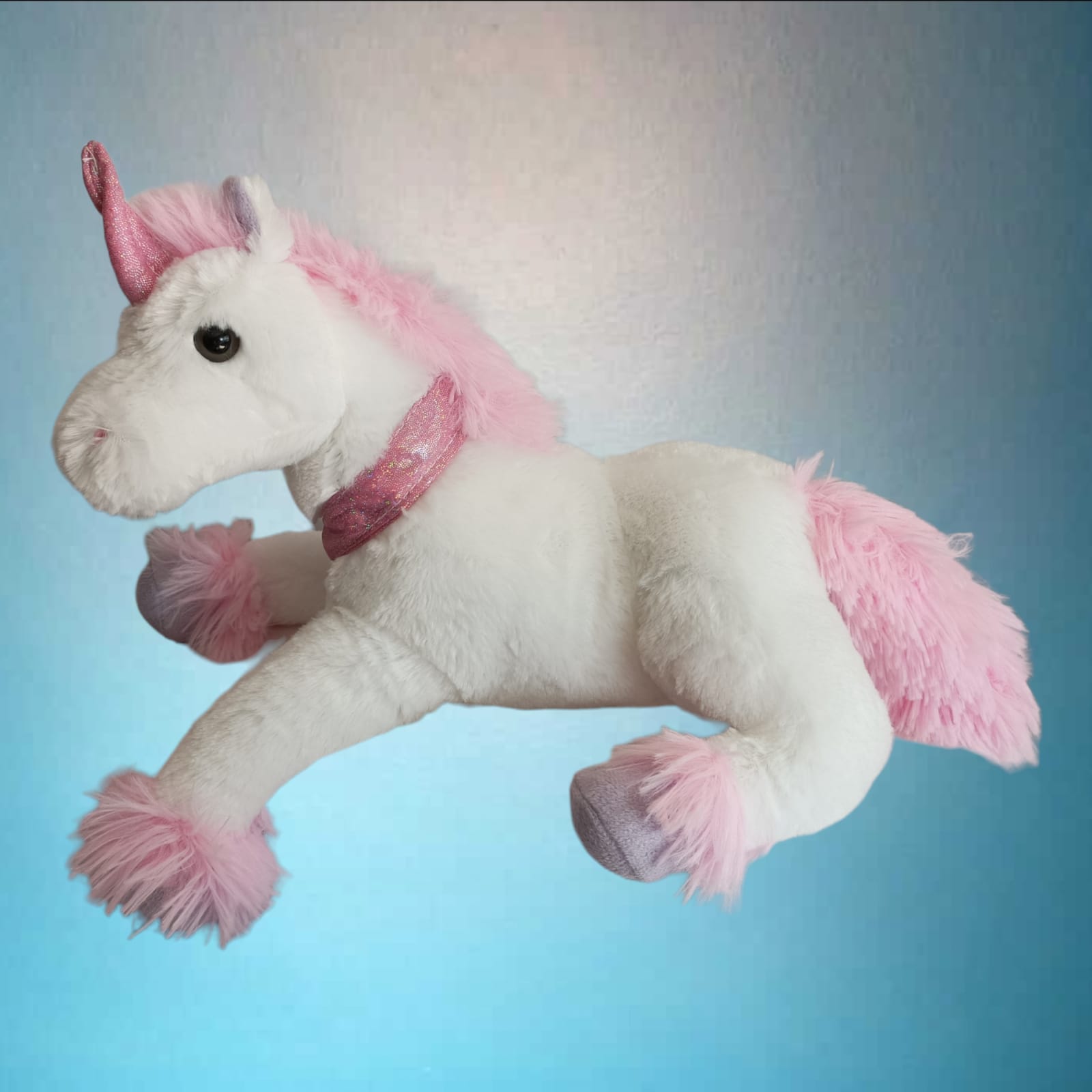 Kuscheltier Plüsch Einhorn in weiß 42 cm lang
