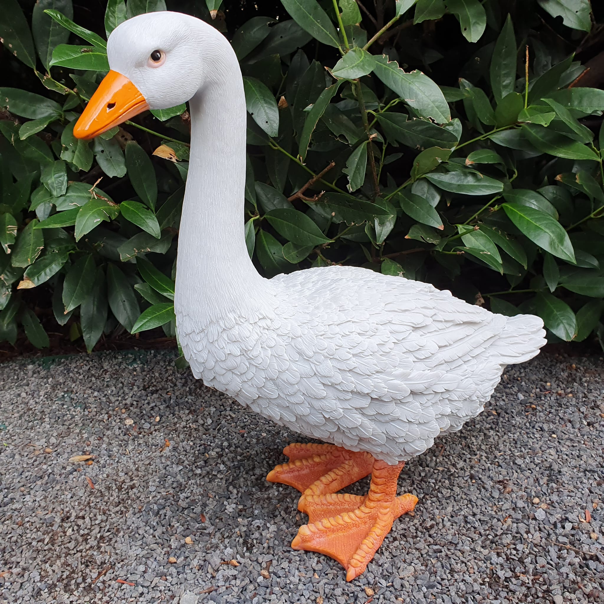 Gartenfigur weiße Gans Figur Kopf links 45 cm