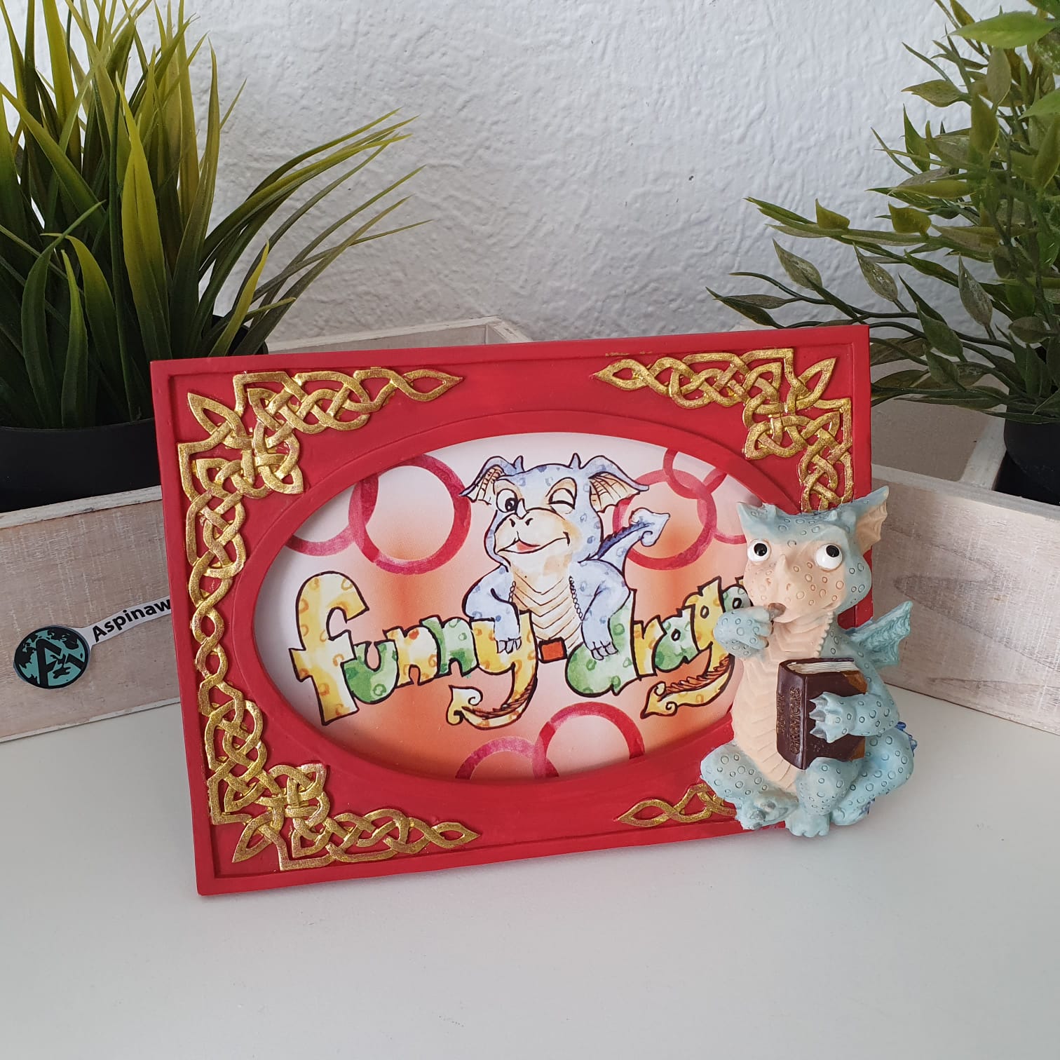 Roter Bilderrahmen mit Drache 18 cm