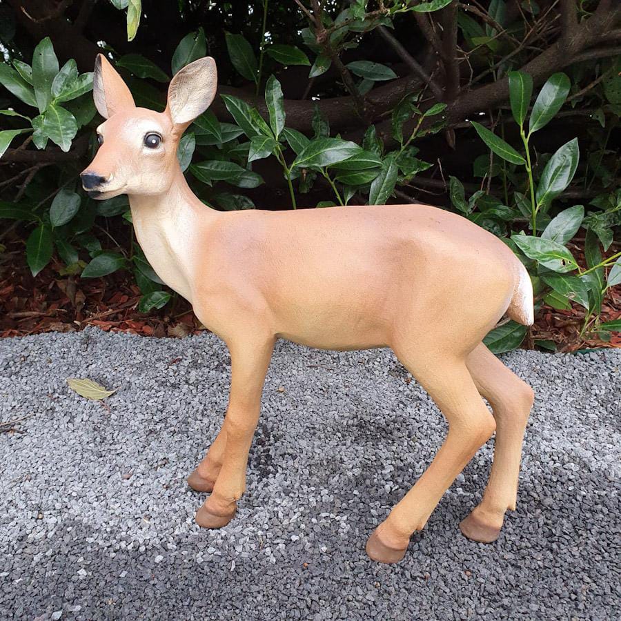 Gartenfigur stehende Reh Figur 44 cm