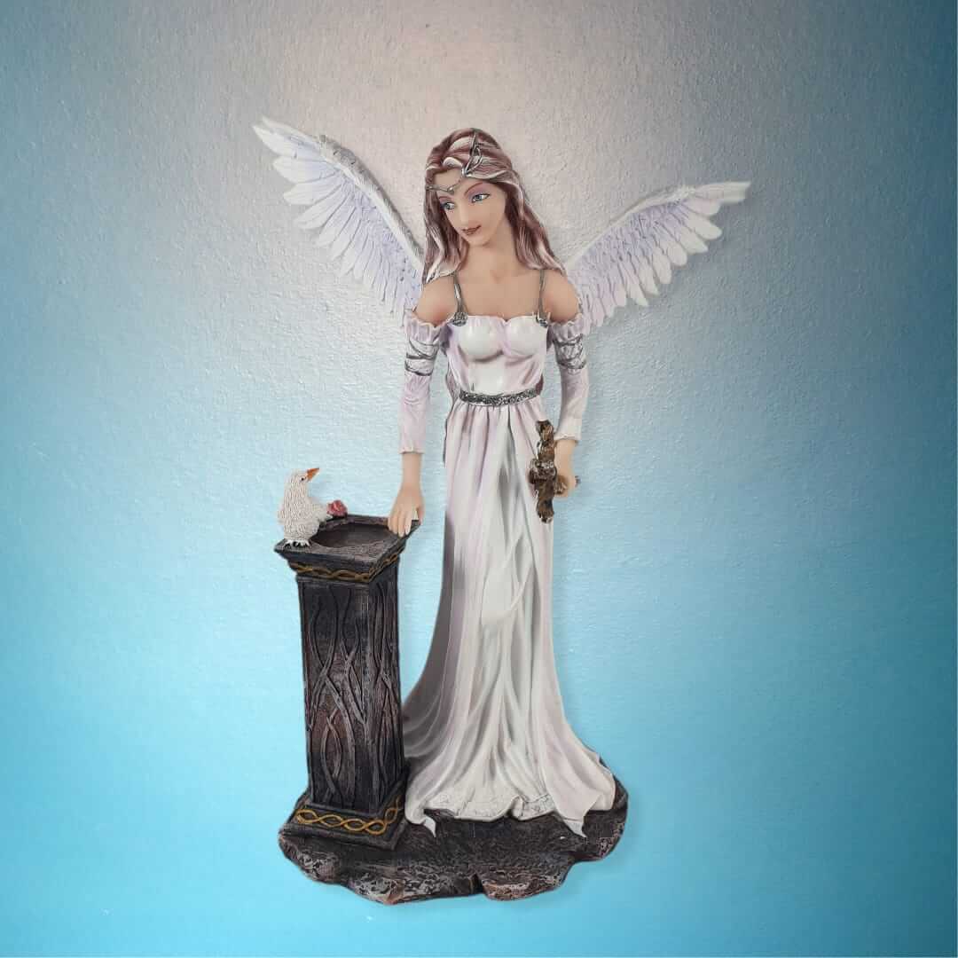 Friedensengel "Velda" in weiß Kleid 31 cm