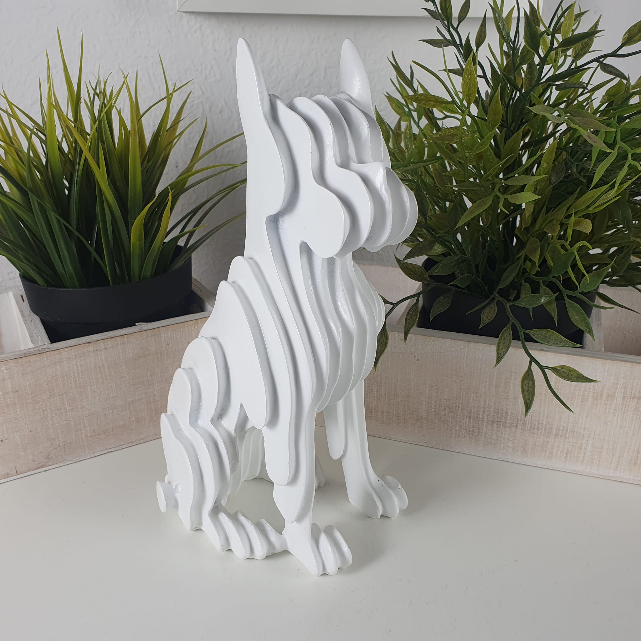 Moderne Dobermann Hunde Figur in Weiß 22 cm