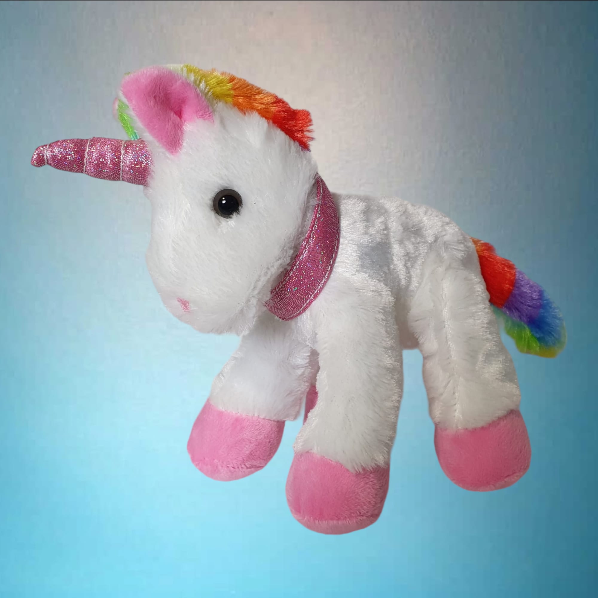 Kuscheltier Plüsch Einhorn in weiß  22 cm
