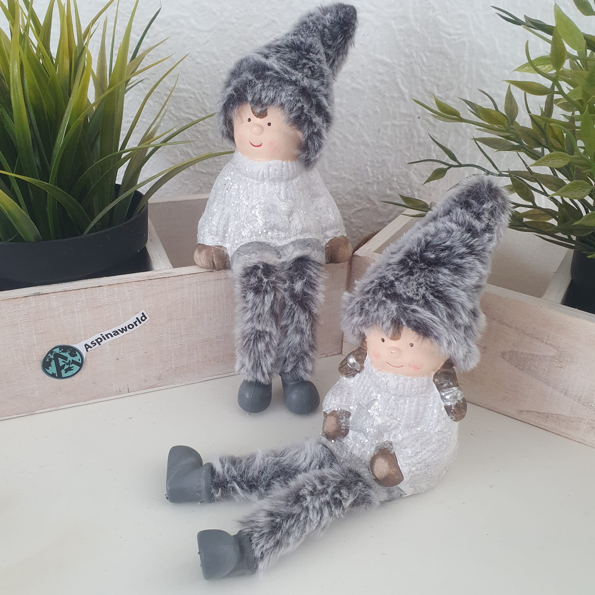 Winterkinder im 2er Set Kantensitzer Junge und Mädchen 22 cm