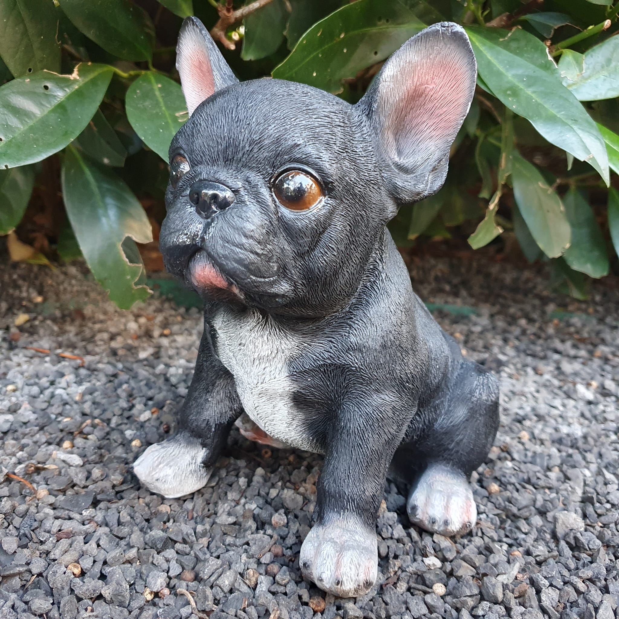 Gartenfigur Französische Bulldoggen Figur sitzt 18 cm