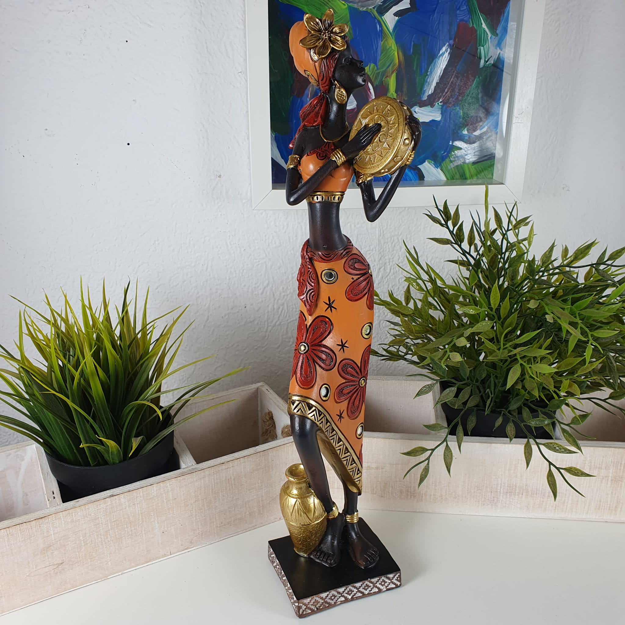 Afrikanische Dekofigur Frau mit Trommel in der Hand 38 cm